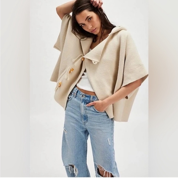 Free People NWOTs Toggle Poncho - Picture 1 of 10